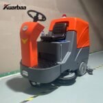 KB-XT8/36V Ride-on floor scrubber - Image 2